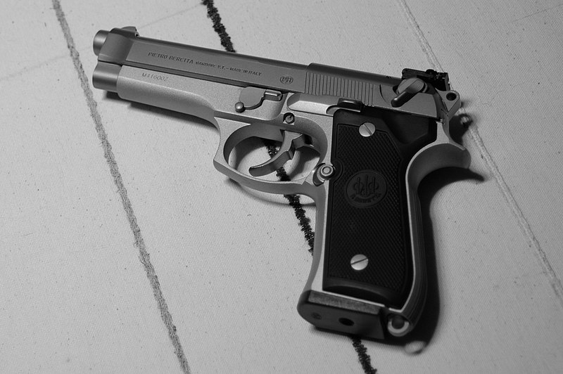 File:Beretta 92FS left.jpg