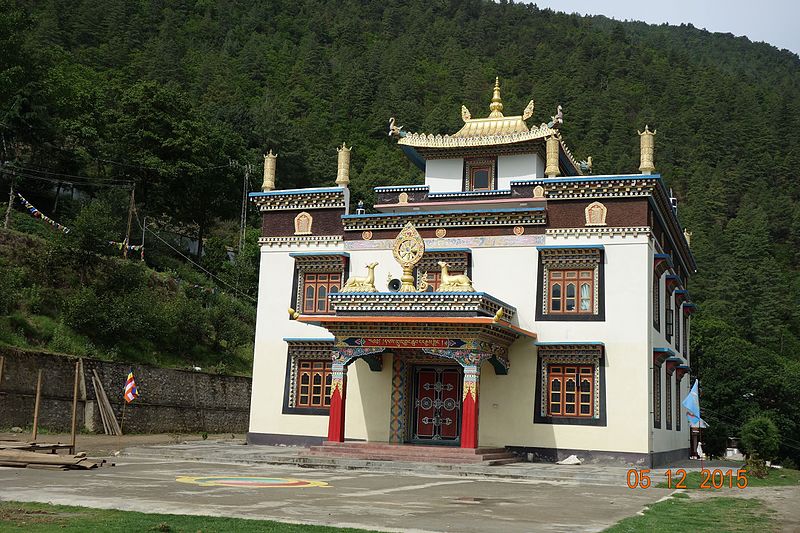 File:Dirang Monastery.jpg