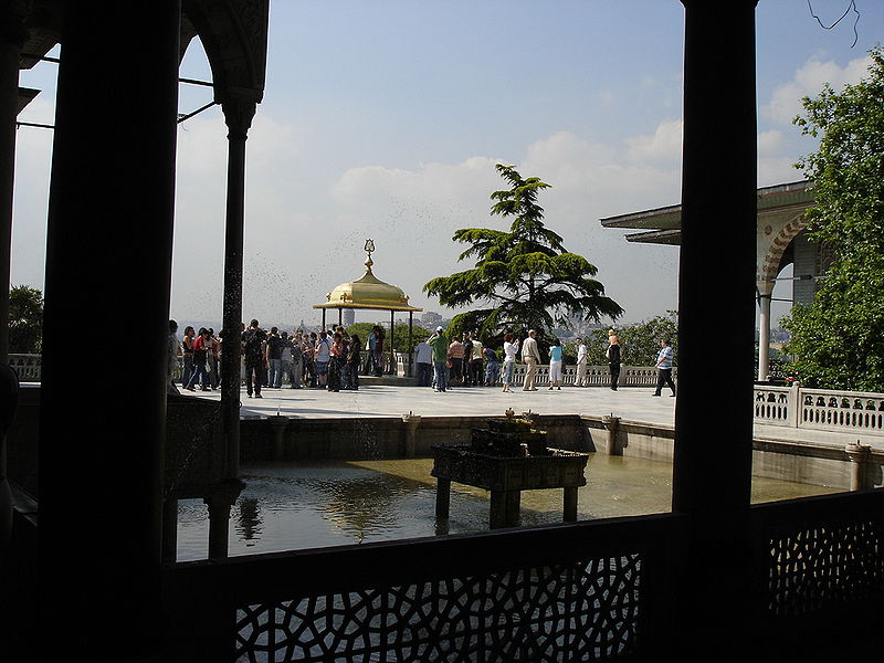 File:4020 Istanbul - Topkapi - Quarta corte - Iftariye Kiosk - Foto G. Dall'Orto 27-5-2006.jpg