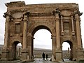 La façade Est de l'Arc de Trajan