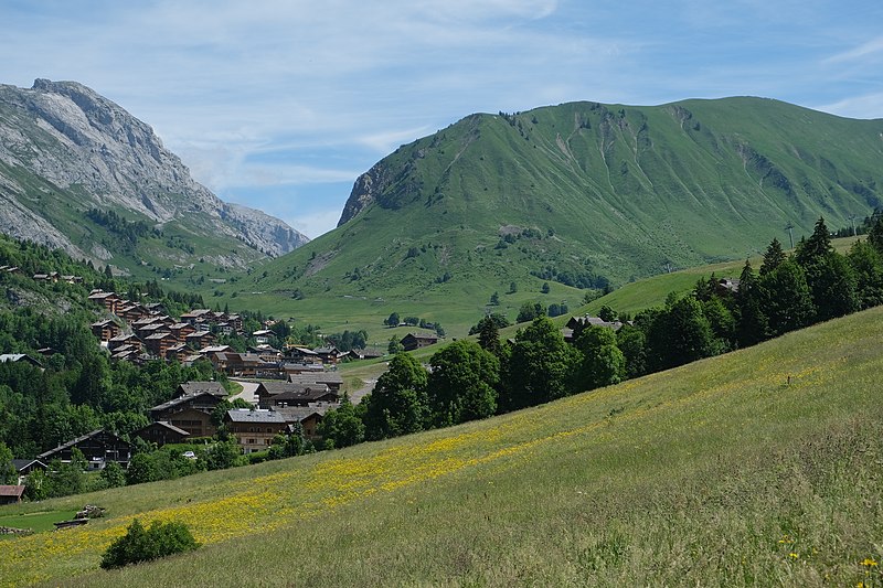 File:Col de la Colombière @ Le Grand-Bornand (51275727630).jpg