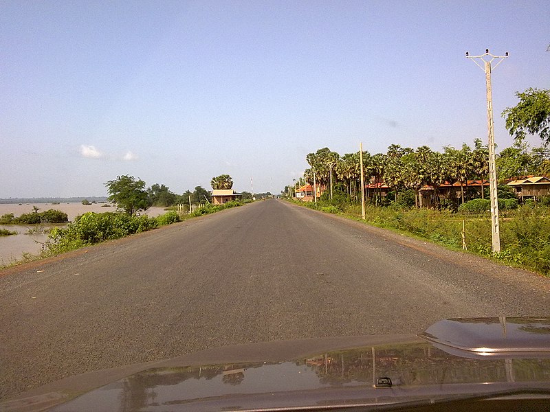 File:Road from Kratie province to Chhloung district 2011-10-28 - panoramio.jpg