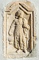 English: Roman relief of a female servant (CSIR II/3, 1977, 173) Deutsch: Römisches Relief einer Dienerin (CSIR II/3, 1977, 173)