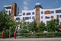 English: School in Wittenberg built by Friedensreich Hundertwasser Deutsch: Hundertwasserschule in Wittenberg