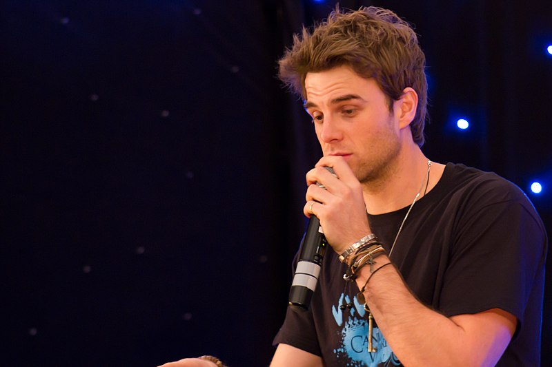 File:Nate Buzolic (9111820094).jpg