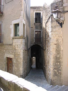 Català: Carrer Manuel Cundaro English: Street of the Jewry Français : Rue Manuel Cundaro Italiano: Scorcio di Via Manuel Cundaro, un'altra strada del Quartiere ebraico.