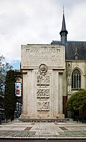 Le monument aux morts de Lille, place Rihour