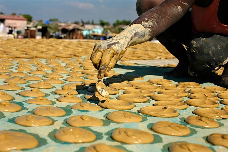 File:Haitian Dirt Biscuits.jpg