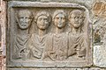 English: Roman stone relief with two couples, citizens of the Roman Empire (CSIR II/2,161) Deutsch: Nischenportraitgrabstein mit den Reliefbüsten zweier Ehepaare, Bürger des Römischen Reiches (CSIR II/2,161)