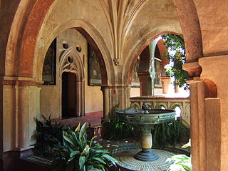 Fuente en el claustro.