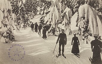 Sunday skiing, Oslo, 1909