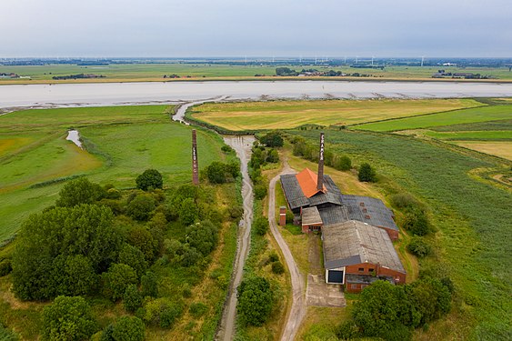 Die ehemaligen Ziegeleien Leiding und Cramer bei Midlum an der Ems