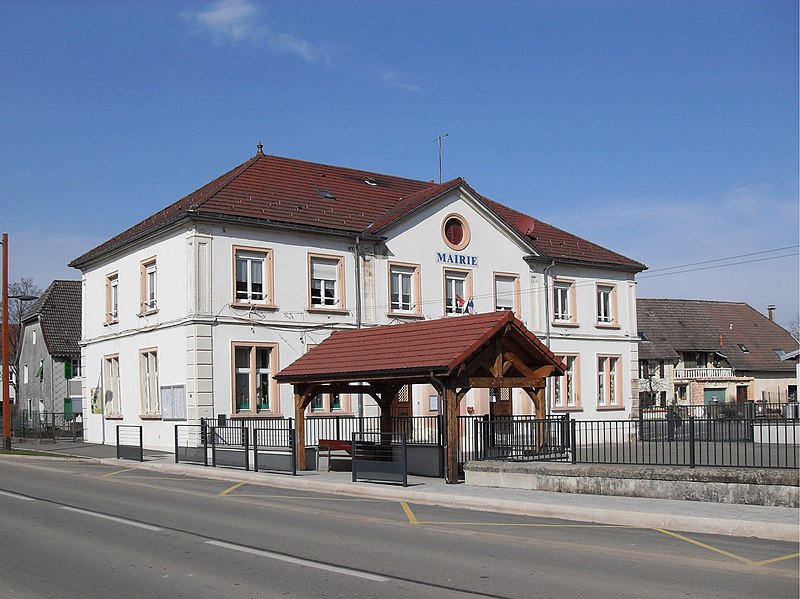 File:Sermamagny, Mairie.jpg