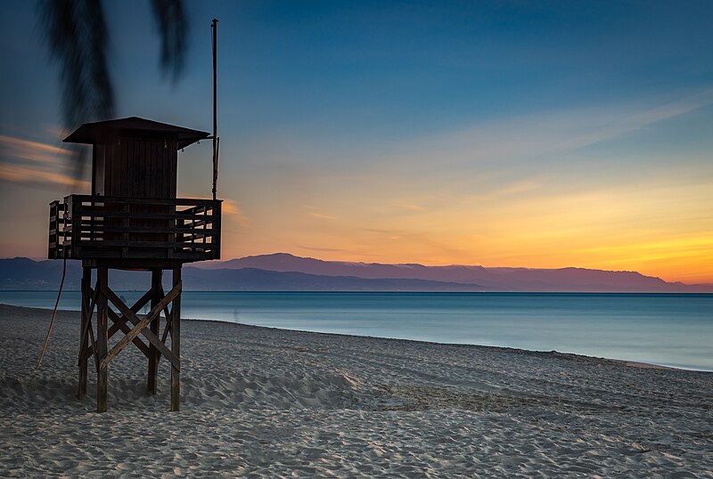 File:Playa del os Álamos (49536945543).jpg