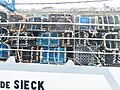 Roscoff : casiers sur le bateau de pêche Île de Sieck