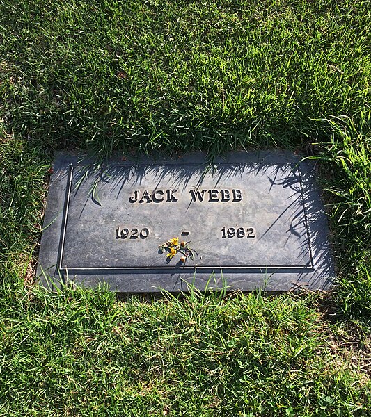 File:Jack Webb Grave.JPG