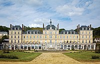 Le bâtiment de l'Ermitage de la basilique Notre-Dame de Montligeon