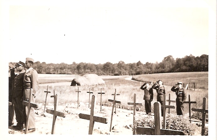 File:Cérémonie à St Aubin Ss Erquery 1946.jpg