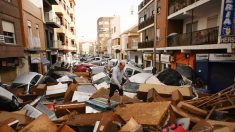 Inondations en Espagne : Emmanuel Macron dit sa « solidarité » et la « disponibilité » de la France en termes de secours