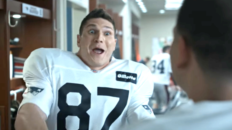 Laith Wallschlege as Rob Gronkowski in 'American Sports Story'