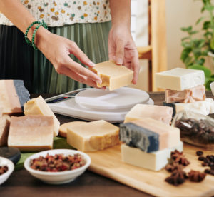 La beauté au naturel : guide pour fabriquer son savon maison