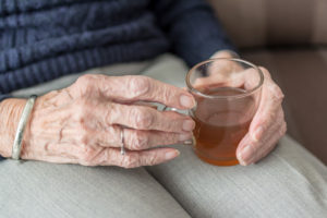 Dzięki zgłoszeniom policjanci uratowali dwójkę seniorów – wyziębioną 86-latkę i 68-latka, który doznał udaru