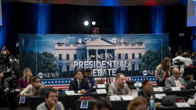 Image form article Tras el debate Trump-Harris las opiniones se dividen en la sala de prensa