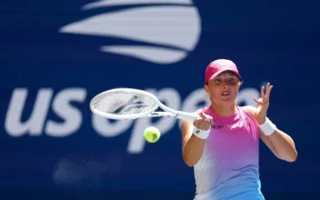 US Open: No. 1 Ranked Swiatek Wins First Round Match