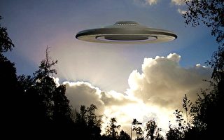 曾駕戰機追逐 美飛行員：UFO展戰爭行為