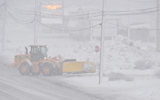 灣區主要道路 因雨雪造成嚴重破壞而關閉