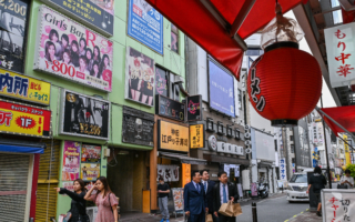 從學者到芭蕾舞演員 中國人為何移民日本