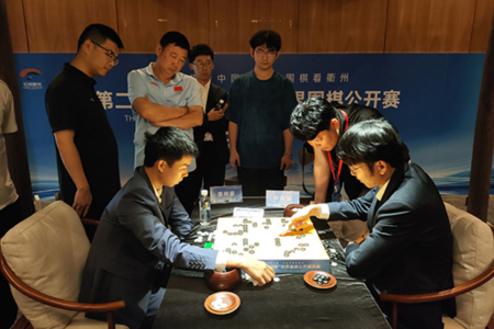 爛柯盃圍棋決賽：申真諝完勝辜梓豪 先拔頭籌