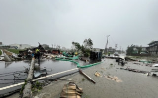 強颱康芮狂風驟雨襲台灣 災情通報1429件