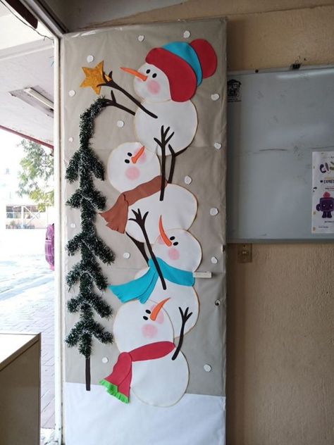 Christmas Door Decorations For Art Room, Snowman Themed Classroom Door, Christmas Deco For Classroom, Christmas Door Decorating Preschool, Christmas Craft Ideas To Make Simple, Christmas Math Classroom Door Ideas, Office Holiday Door Decorating, Christmas Projects Kindergarten, School Decorations For Christmas