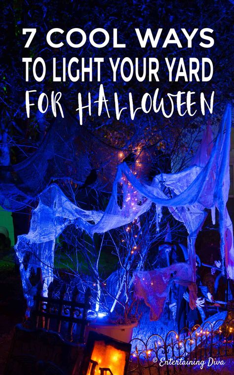 Halloween Yard Haunt, Scary Halloween Yard, Spooky Outdoor Halloween Decor, Makeup Zombie, Halloween Chic, Scary Halloween Decorations Outdoor, Kostuum Halloween, Scary Halloween Decorations Diy, Outdoor Lighting Ideas