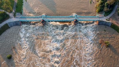 Vorsichtiges Aufatmen an Elbe — Aufräumen in Flutgebieten laufen