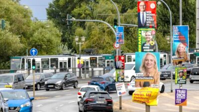 Schülerfragerunde in Brandenburg: CDU-Mann spielt AfD-Kandidaten