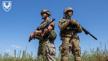 烏軍中父子兵，他們都在捍衛自己的祖國和自由（烏軍X平台圖片）