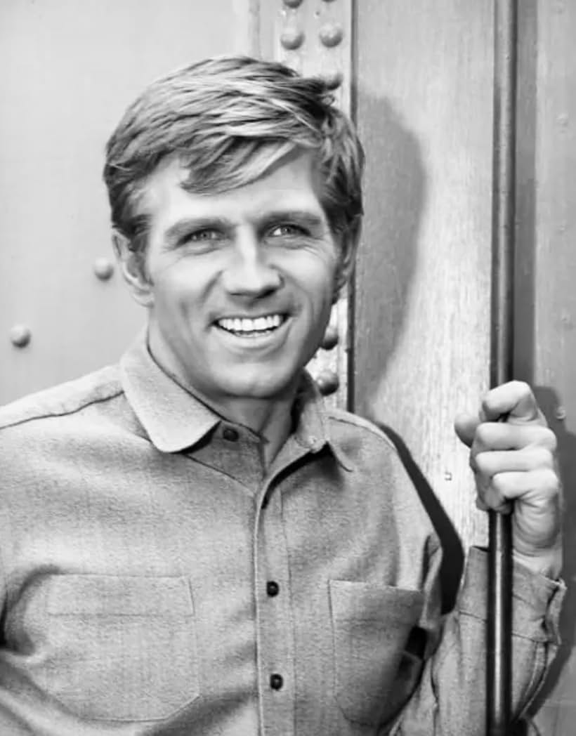 Gary Collins in Iron Horse (1966)