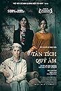 Emily Mortimer, Robyn Nevin, and Bella Heathcote in Tàn Tích Quỷ Ám (2020)