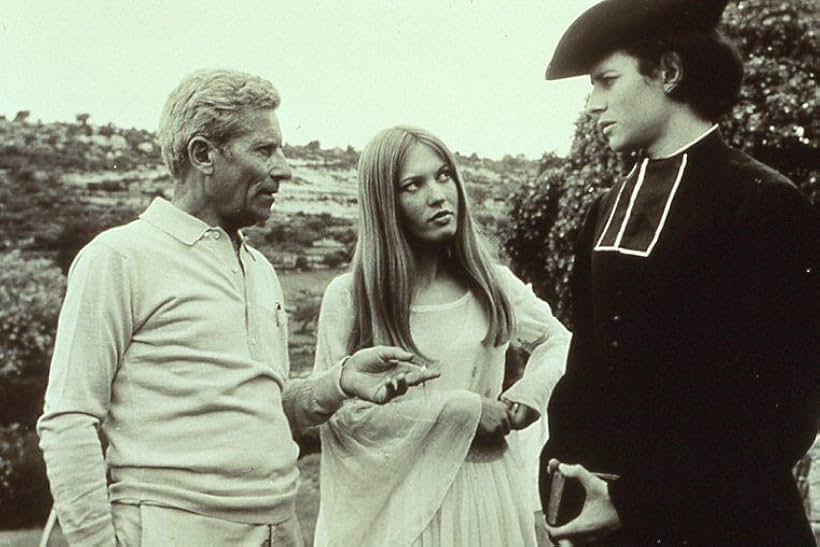 Georges Franju, Gillian Hills, and Francis Huster in La faute de l'abbé Mouret (1970)