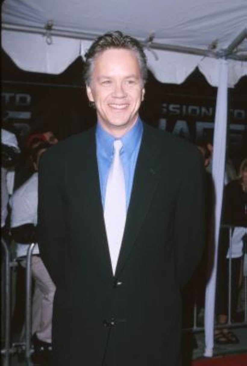 Tim Robbins at an event for Du Hành Đến Sao Hỏa (2000)