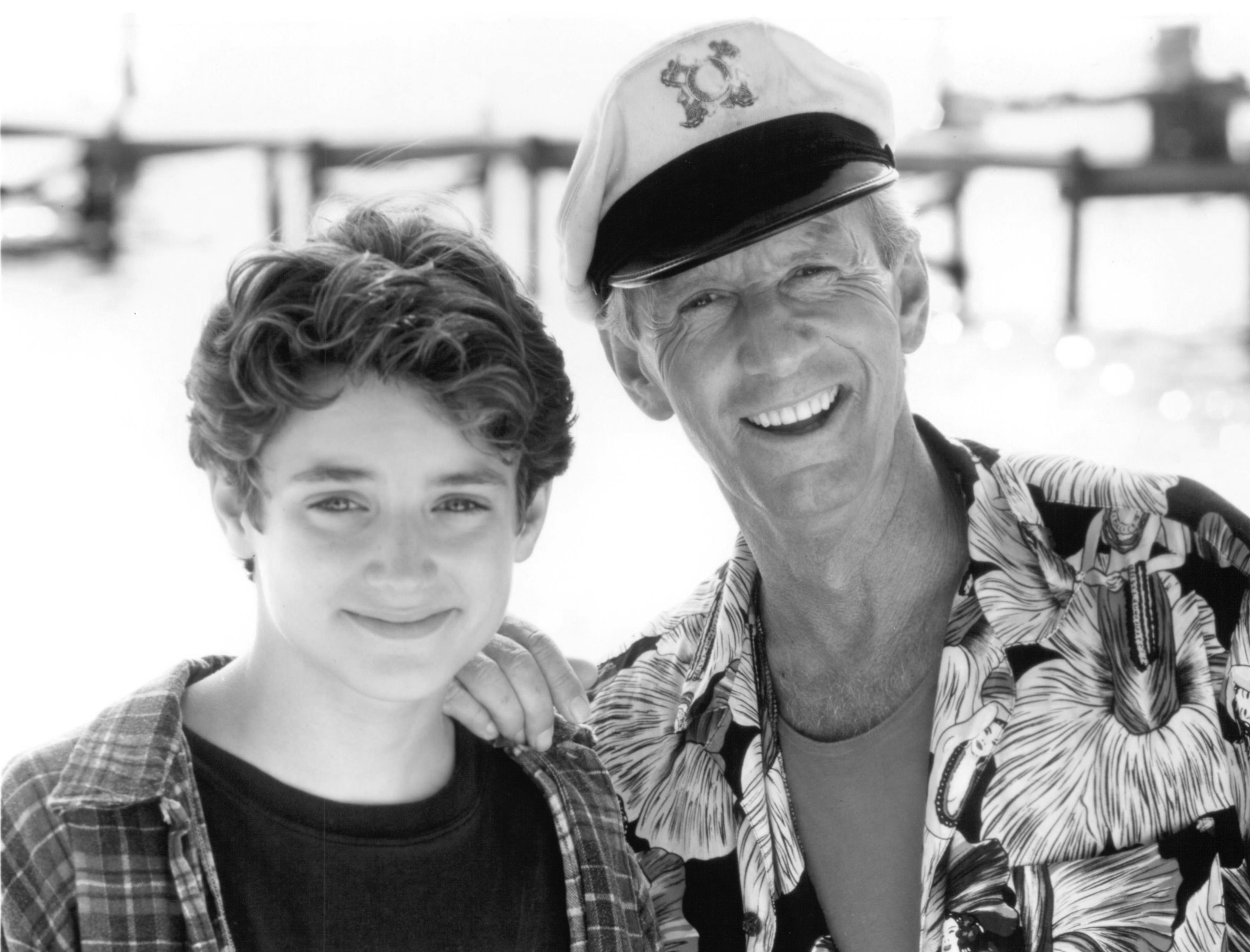 Elijah Wood and Paul Hogan in Flipper (1996)