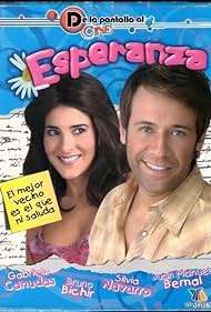 Juan Manuel Bernal and Gabriela Canudas in Esperanza (2005)