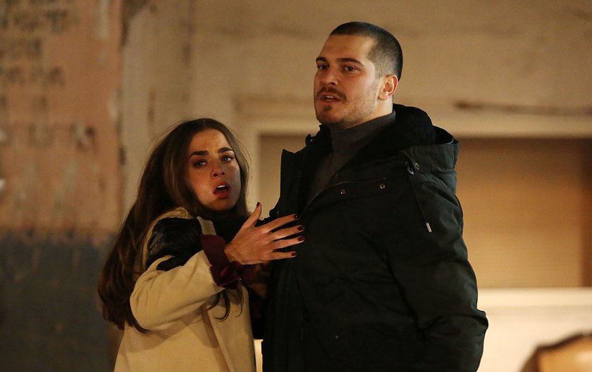 Çagatay Ulusoy and Bensu Soral in Içerde (2016)