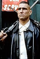 Vinnie Jones in Băng Đảng Người Anh (1998)