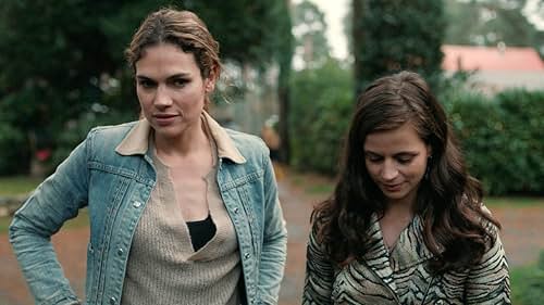 Anna Drijver and Elise Schaap in Undercover (2019)