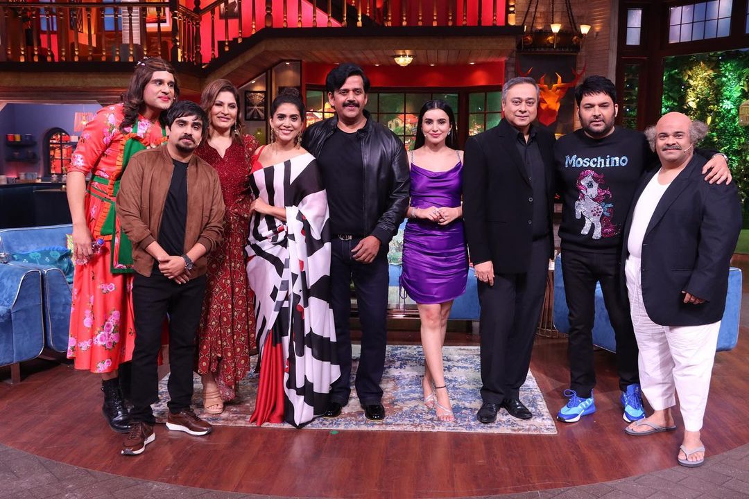 Sonali Kulkarni, Sachin Khedekar, Ravi Kishan, Ashish Verma, and Ankita Sharma in Whistleblowing On The Kapil Sharma Show (2021)