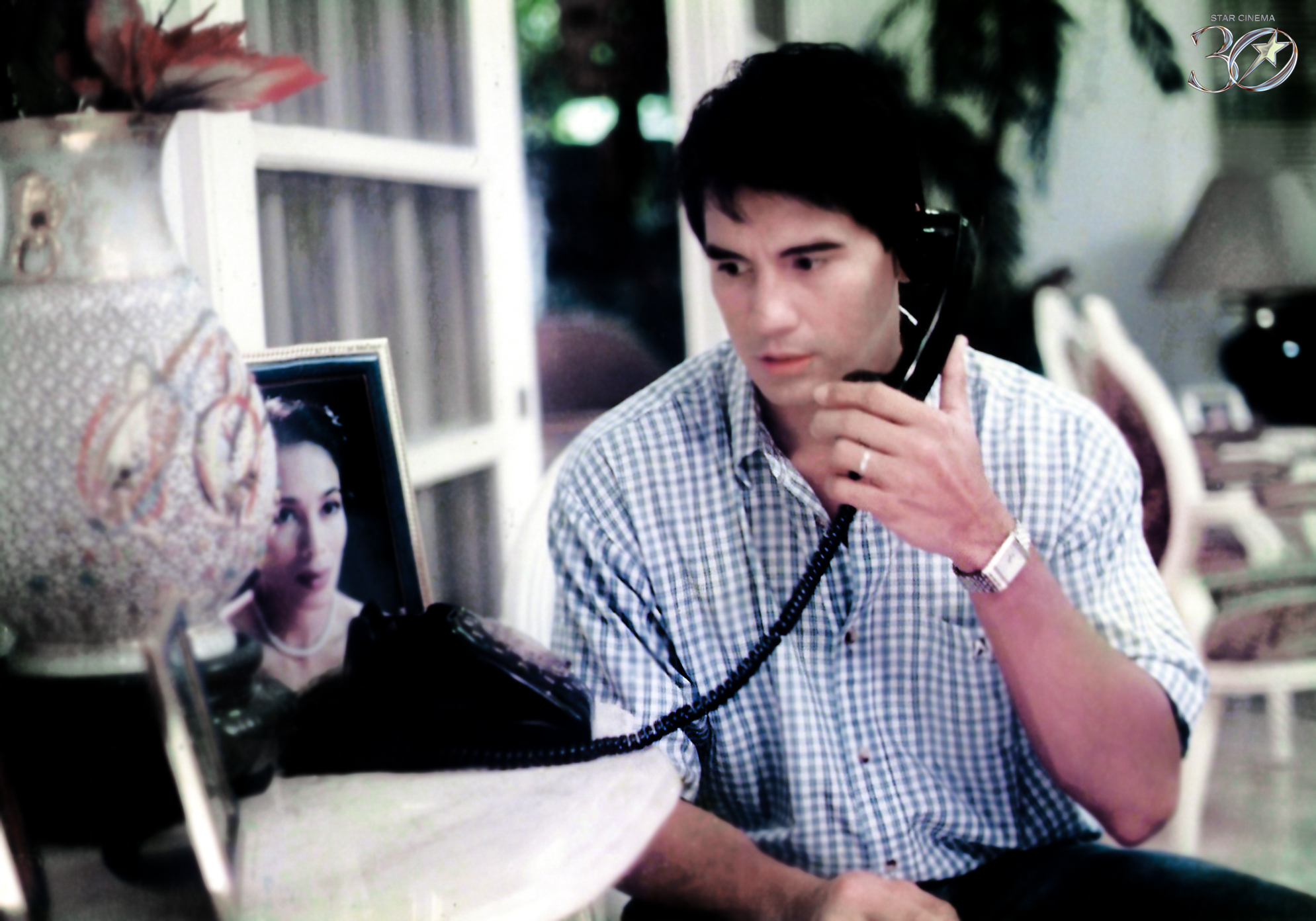 Richard Gomez in Minsan, minahal kita (2000)