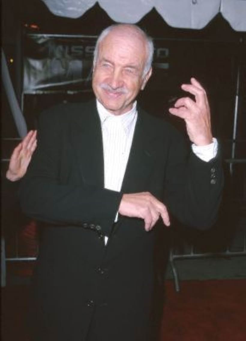 Armin Mueller-Stahl at an event for Du Hành Đến Sao Hỏa (2000)